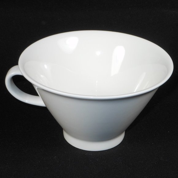 2 footed tea cups. ARABIA FINDLAND HARLEKIN - Picture 2 of 5